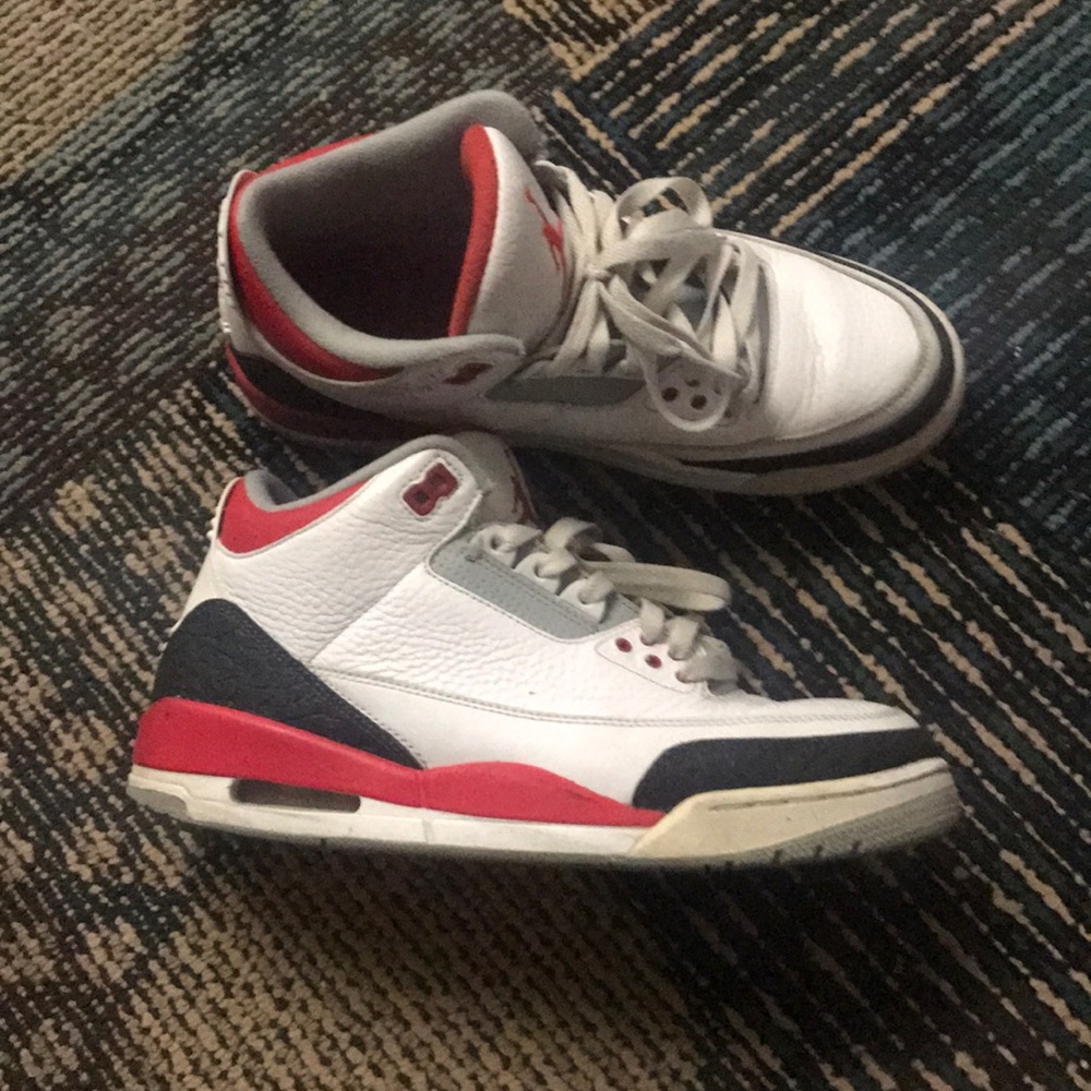 Jordan Fire red 3s